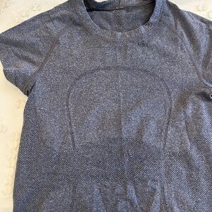 lululemon athletica Gray Short Sleeve Tee